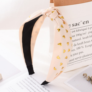 Bandeau de style coréen pour femmes, en tissu noué avec strass en forme de cœur, à large bord, pour usage quotidien - Product Image 4