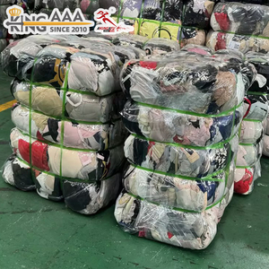 KingAAA Lotti Misti di Abbigliamento Usato all'Ingrosso, Vestiti di Seconda Mano Assortiti, <span class=keywords><strong>Capi</strong></span> Compressi in Piccoli Lotti, Vari Stili, 45kg - Product Image 1