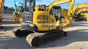 Mini excavatrice Komatsu PC40 de 4 tonnes et 3 tonnes de capacité cabine ouverte utilisée avec composant moteur central - Product Image 6