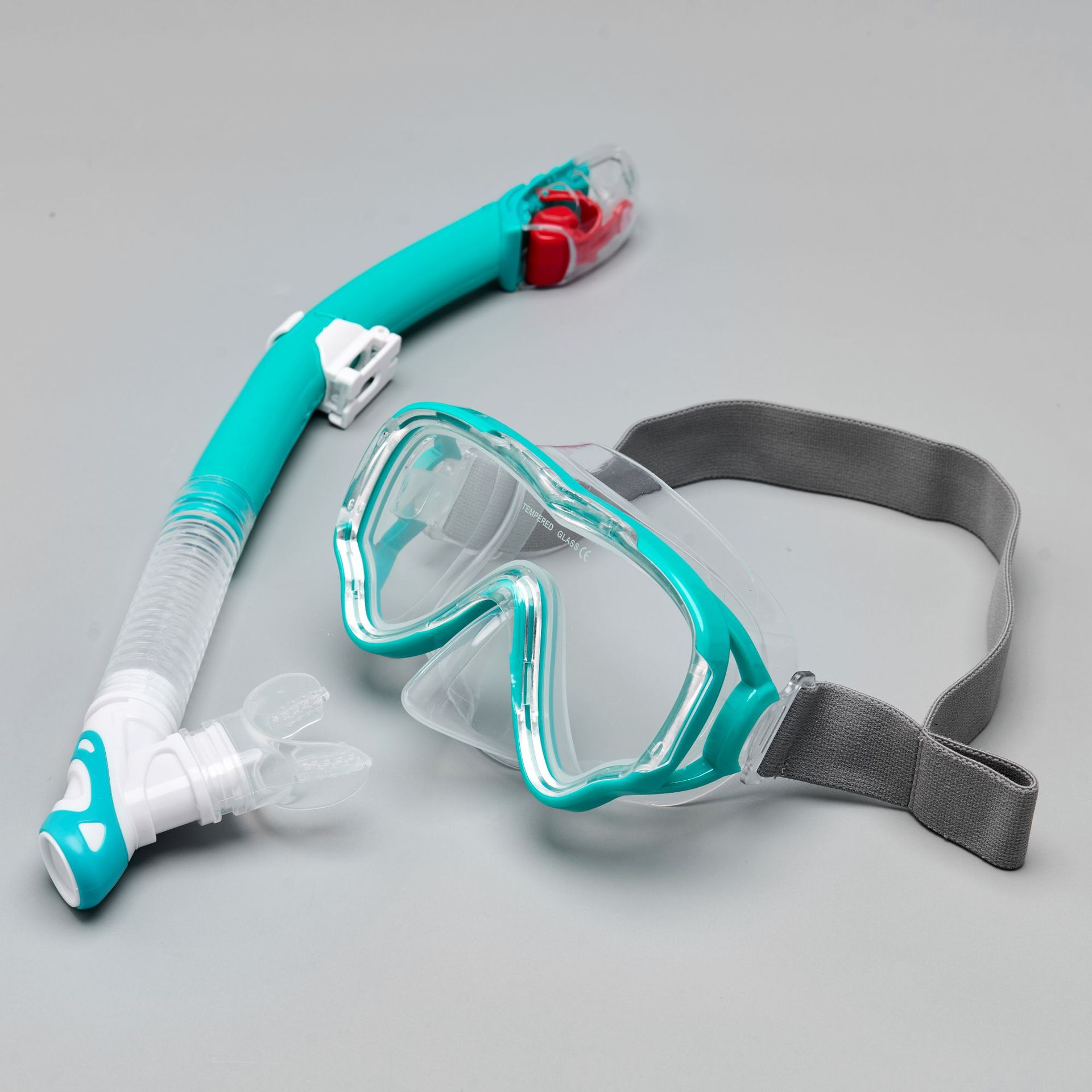 Ensemble de couvre-chef transparent vert