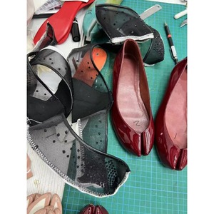 Elegantes Sandalias de Noche Antideslizantes de Horma Ancha con Punta Dividida, Malla de Diamantes de Imitación, Detalles de Diamantes, Transpirables, Diseño Sólido, Sin Cordones - Product Image 2