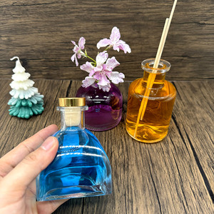 Bottiglie <span class=keywords><strong>di</strong></span> Vetro Rotonde Trasparenti da 150ml, 200ml, 220ml con Tappo in Polimero per Vino, Liquori, Distillati, Vodka, Gin, Rum - Product Image 5