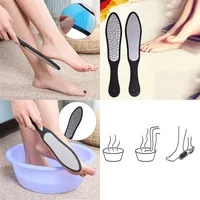 Outils professionnels de pédicure en acier inoxydable : Râpe à pieds double face à long manche pour éliminer les callosités et peaux mortes