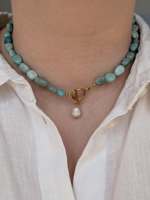 Collier ras du cou en pierres naturelles à facettes cubiques délicates, perles baroques d'eau douce en forme de goutte, fermoir à bascule, bijoux de production rapide