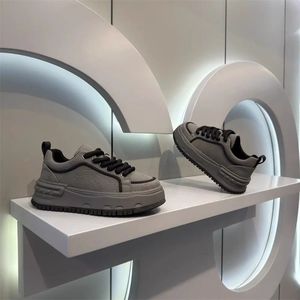 Chaussures pour hommes, nouvelle collection, style polyvalent, respirantes, baskets sportives décontractées, version à semelle épaisse, chaussures de skate pour hommes - Product Image 2