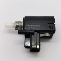 Saklar Kopling Suku Cadang Mobil To-yo-ta OEM 84520-42010 Saklar Pengaman Starter Posisi Pedal Kopling 84520-42010