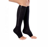 Chaussettes de compression noires décontractées au genou avec fermeture à glissière et bout ouvert 20-30mmHg pour le traitement des varices et de l'œdème