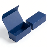 Boîte-cadeau d'emballage pliant magnétique de luxe à rabat ouvert avec impression personnalisée doublure éponge en carton rigide pour vêtements bonnet marchandises en papier