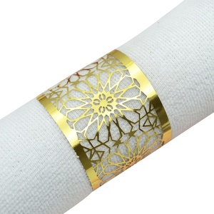 Nhẫn Khăn Ăn Tùy Chỉnh Cắt Laser Để Bàn Tiệc Cưới Màu Vàng Sang Trọng Chữ Lồng - Product Image 1