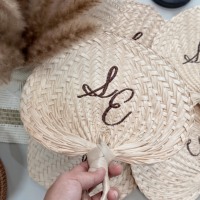 Éventails de mariage personnalisés avec logo brodé, éventails en bambou naturel pour souvenirs d'invités, cadeaux de mariage, fournitures pour fêtes et vacances