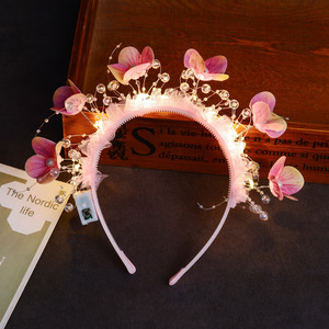 Nuovo Stile Cerchietto Luminoso con Fiori e Farfalle, Fascia per Capelli Floreale, Giocattoli per Bambini per il Mercato Notturno del Capodanno Cinese - Product Image 2