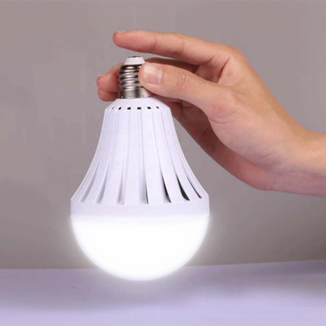 Portable Cordless Charging Emergency Bulb Recharge Bulb Emerg Led Lights With Battery Batteries Rechargeable Led Bulb