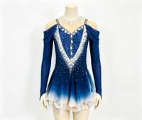 Robe de patinage artistique bleu foncé et blanc dégradé, épaules dénudées, dos croisé, jupe de performance ornée de strass