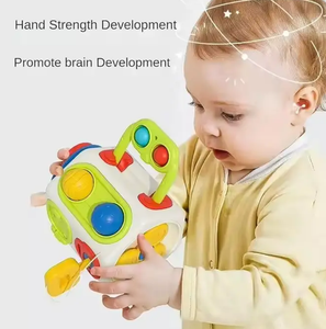 Cube d'activités Montessori 2026, Planche sensorielle éducative, Jouet de voyage en plastique durable pour bébés et tout-petits, pour développer la motricité - Product Image 2