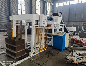 Machine automatique <span class=keywords><strong>de</strong></span> fabrication <span class=keywords><strong>de</strong></span> briques <span class=keywords><strong>de</strong></span> pavage avec interverrouillage PLC, alimentation par <span class=keywords><strong>palette</strong></span> et malaxeur QTJ4-25D - Product Image 4