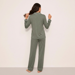 Set <span class=keywords><strong>Pigiama</strong></span> da <span class=keywords><strong>Donna</strong></span> in 2 Pezzi Personalizzato OEM, in Bambù, <span class=keywords><strong>Cotone</strong></span> Organico e Modal, Maniche Lunghe, Colletto Rovesciato, Abbigliamento da Notte e Loungewear - Product Image 2