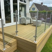 Poteau de balustrade de balcon en verre trempé avec balustres en acier inoxydable 304/316 sans cadre, pince à verre résistante à la rouille