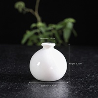 Petit vase en céramique Art Déco blanc, décoration d'intérieur, fleurs séchées, hydroponie, aromathérapie, vase de table, fait main, écologique