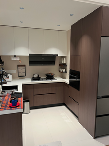 Système d'armoires de cuisine modernes multifonctionnelles en bois massif personnalisé avec style crème - Product Image 3