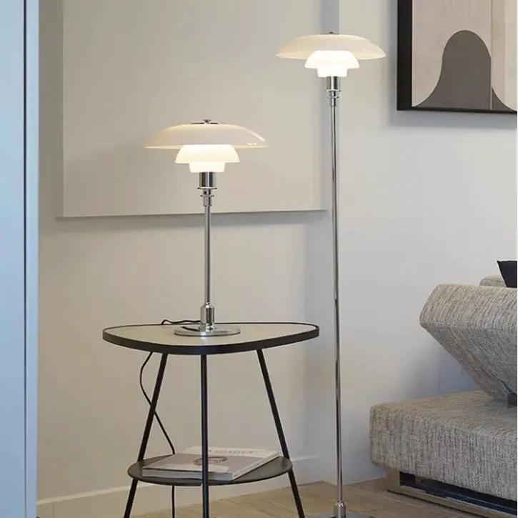 Danimarka tasarım Nordic sanat cam krom beyaz cam çok katmanlı küçük masa lambası okuma yatak odası başucu lambaları ev dekor
