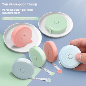 มินิเทปวัดแบบพับเก็บได้ไม้บรรทัดแบบสุ่มสีแบบพกพาใช้ในครัวเรือนอื่นๆของกระจุกกระจิก - Product Image 5
