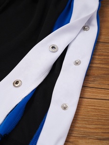 Uniformes de Baloncesto Unisex para Niños y Niñas de 6 a 16 Años, Pantalones Cortos Deportivos para Entrenamiento, Partidos de Baloncesto, Deportes, Salidas Casuales - Product Image 4