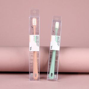 Spazzolino da Denti Ultra Morbido a Otto Fori, Confezione Singola, Migliaia di Setole per una Pulizia Delicata, Spazzola per Igiene Orale - Product Image 5