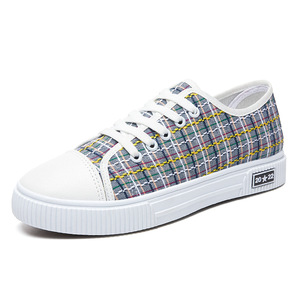 XRH Vente en gros Chaussures en toile vulcanisée à logo personnalisé à carreaux roses pour la Saint-Valentin Chaussures de sport en toile à lacets pour unisexe femmes hommes - Product Image 4