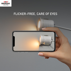 Éclairage <span class=keywords><strong>de</strong></span> découpe <span class=keywords><strong>de</strong></span> 28mm Aluminium sans scintillement 230V Phase Cut Dimmable Puck Light IP67 Downlight Spotlight 3w Led Cabinet Light - Product Image 4
