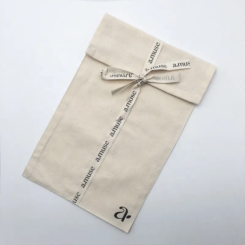 Toptan özel logo baskı pamuk zarf İpli çanta giyim kumaş gömlek toz torbası