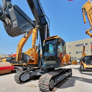 Excavatrice sur chenilles Hyundai Robex 220LC-9S, couleur orange, équipement de construction lourd, occasion, vente flash - Product Image 4