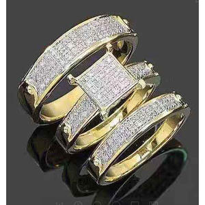 Ensemble de trois bagues pour couple, en alliage de zinc doré, avec serti carré géométrique, bijoux de fiançailles tendance CY433 - Product Image 1