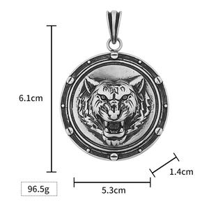 Collier tendance hip-hop en acier inoxydable plaqué titane avec pendentif animal classique rétro punk, tête de lion et de loup - Product Image 5