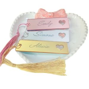 Marcapáginas Creativo y Moderno con Logotipo Personalizado, Diseño de Corazón Hueco Resistente al Agua, Regalo para Amantes de la Lectura y Profesores - Product Image 1