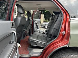 รถยนต์มือสองขายดี ปี 2016 ฟอร์ด เอเวอเรสต์ 2.0T AWD <span class=keywords><strong>7</strong></span> <span class=keywords><strong>ที่นั่ง</strong></span> รถ SUV มือสอง พวงมาลัยซ้าย เกียร์ออโต้ 245 แรงม้า เบนซิน 4x4 สำหรับครอบครัว ขับเคลื่อนสี่ล้อ - Product Image 2