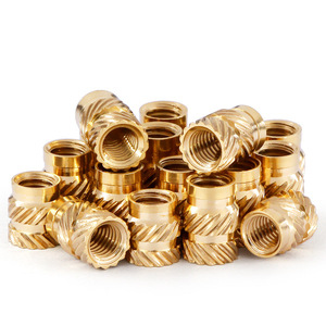 Inserts en laiton moleté thermoformés de précision, tailles personnalisées et solutions intégrées haute résistance - Product Image 1