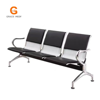 Chaise d'attente d'hôpital moderne en acier inoxydable à trois places pliable multifonction avec rangée de repose-poignets pour perfusion et accoudoir central