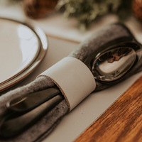 Anneau de serviette en matériau divers, clip de table d'hôtel, modèle simple et sportif quatre saisons L-138, boucle de nappe en sachet OPP