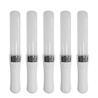 Parfait pour les raves et les clubs Light up Multi Color Led Foam Stick Wands Rave Cheer Batons Rechargeable Lamp Tube