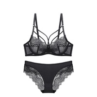 Set Bra dan Celana Dalam Renda Wanita Dua Potong Desain Baru