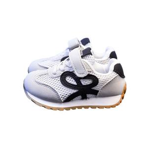 Summer New Single Mesh Chaussures de sport respirantes pour enfants Sandales à la mode en maille transparente pour garçons Chaussures populaires pour filles - Product Image 1