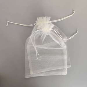 Sacs en organza personnalisés écologiques avec cordon de serrage, pochettes cadeaux réutilisables en maille transparente, emballage pour bijoux de mariage et de fête - Product Image 4