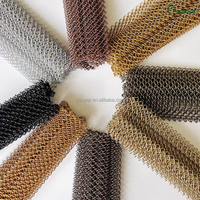 Rideau séparateur de pièce en métal maille spirale dorée et maille décorative