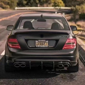 Diffuseur arrière en fibre de carbone pour <span class=keywords><strong>Mercedes</strong></span>-<span class=keywords><strong>Benz</strong></span> Classe <span class=keywords><strong>C</strong></span> W204 C63 <span class=keywords><strong>AMG</strong></span> C300 Sport <span class=keywords><strong>Sedan</strong></span> - Product Image 6
