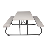 Table de pique-nique pliable en plastique pour le camping avec trou pour parapluie