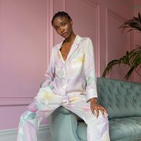 Vente chaude ODM personnalisé pyjamas femmes Satin salon vêtements pyjamas à manches longues à col en v florale vêtements de nuit pour femmes