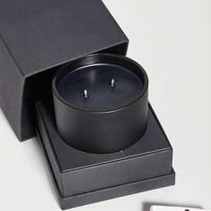 Velas Aromáticas de Soya en Frascos de Cerámica Hechas a Mano por AIKUN OEM para Meditación, Yoga y Sala de Estar - Product Image 3