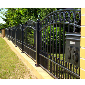Puerta Plegable de Hierro Forjado para Apartamento, con Diseño Costero y Acabado Galvanizado en Caliente - Product Image 6