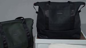 Sac de voyage pliable léger en cuir PU et tissu Oxford avec logo personnalisé pour le week-end, idéal pour le rangement de costumes et vêtements - Product Image 4