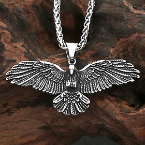Yunnique – collier avec pendentif aigle aux ailes écartées, en acier inoxydable, chaîne de style Hip Hop Punk Viking pour hommes, 60cm - Product Image 2